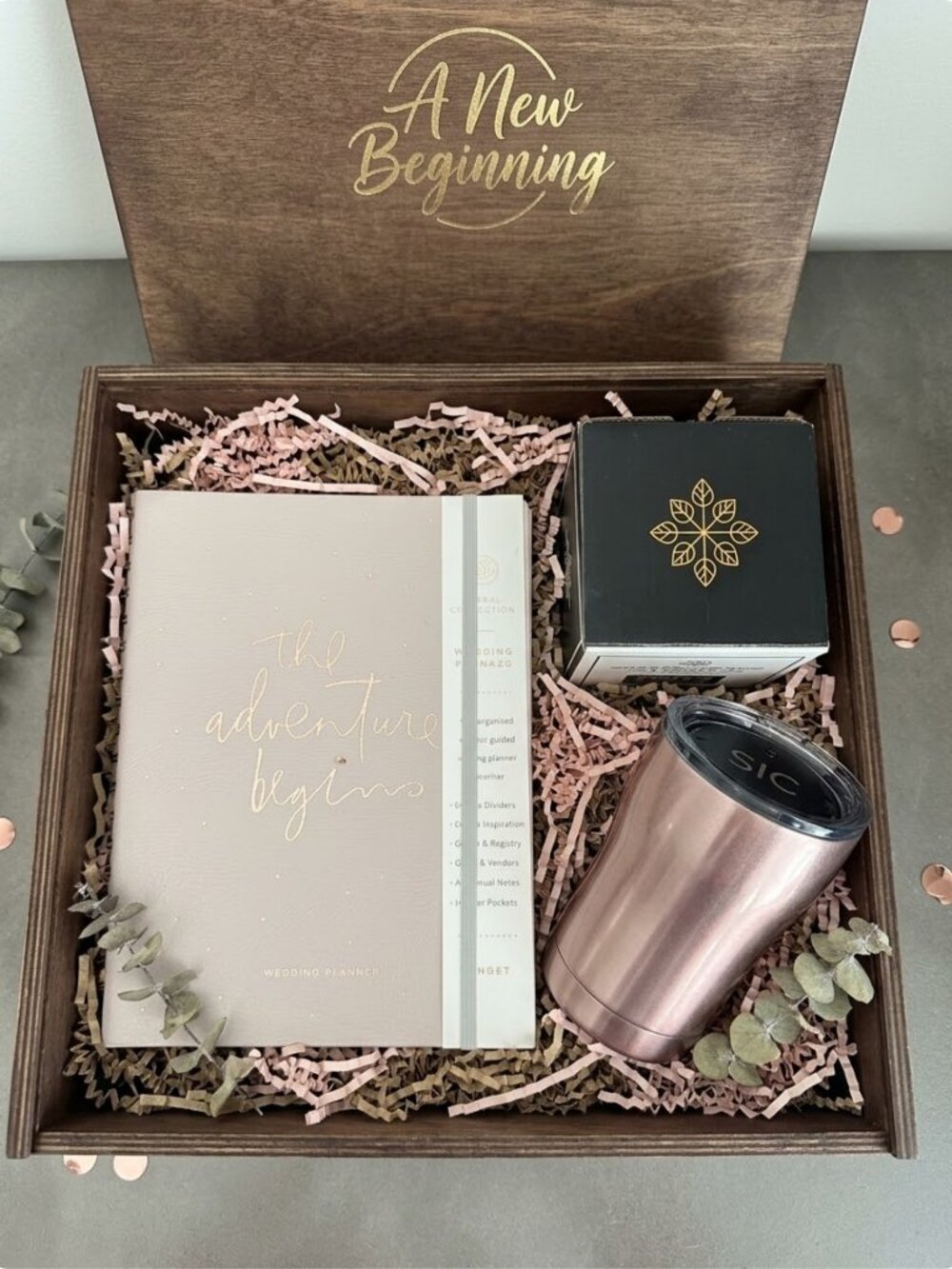 Curated Gift Box for Women: Wedding Planner & Candle